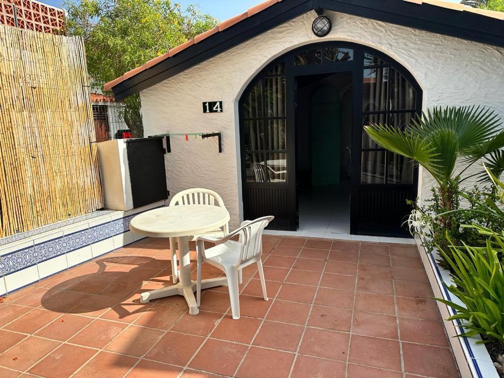 Miramar Boutique Apartments Adults Only Коральео Экстерьер фото